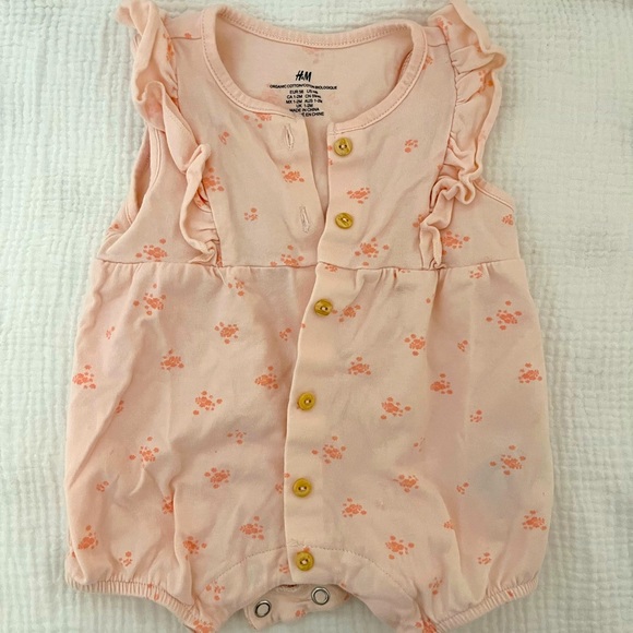 CUTE ONE PIECE - Picture 1 of 1